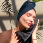 Hodvábny uterák na vlasy – čierny